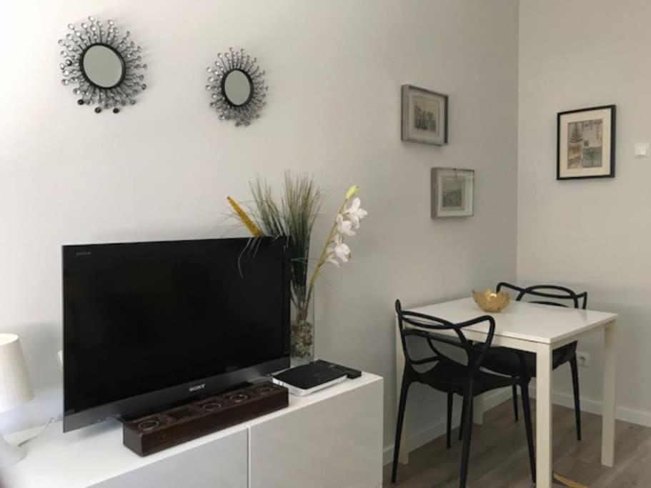 Cosy 2 Bedrooms Apartment In Arroios - Ssl 3A Lisbon Exterior photo